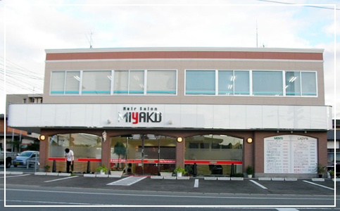 クリックすると店舗の写真を見ることができます